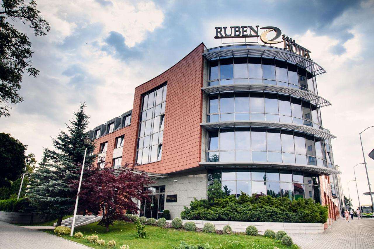 Ruben Hotel Zielona Gora Exterior photo